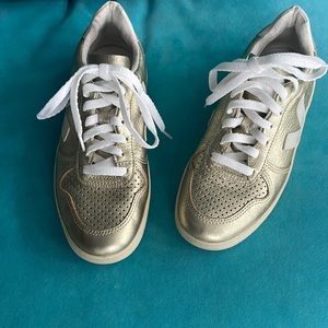 GOLD VEGA SNEAKERS